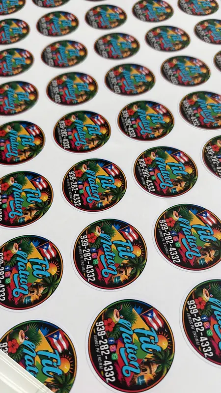 Pliego de stickers redondos en vinyl full color